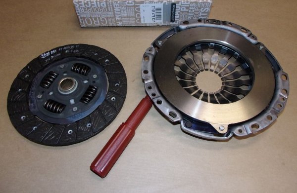 Original  Kit d'embrayage complet Renault Kangoo, Modus 1.2TCERenault Clio II, III, IV, Twingo I, II, Wind, Dacia Logan I, II, Sandero I, II , 7701478637