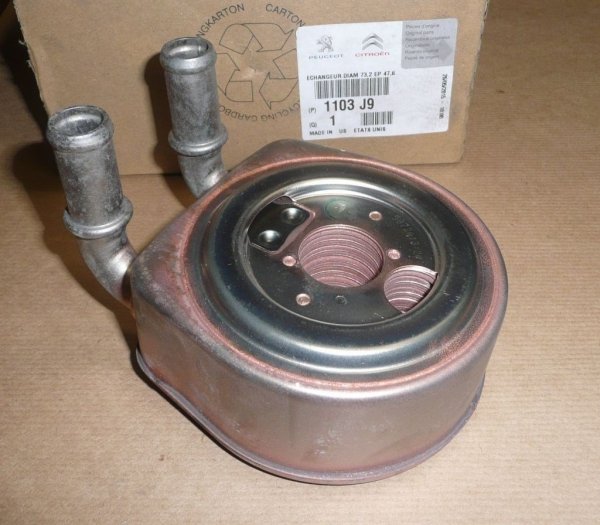 Original radiateur d'huile Citroen Peugeot Jumpy Expert Scudo 1.9 D , 1103J9 , 1103.J9