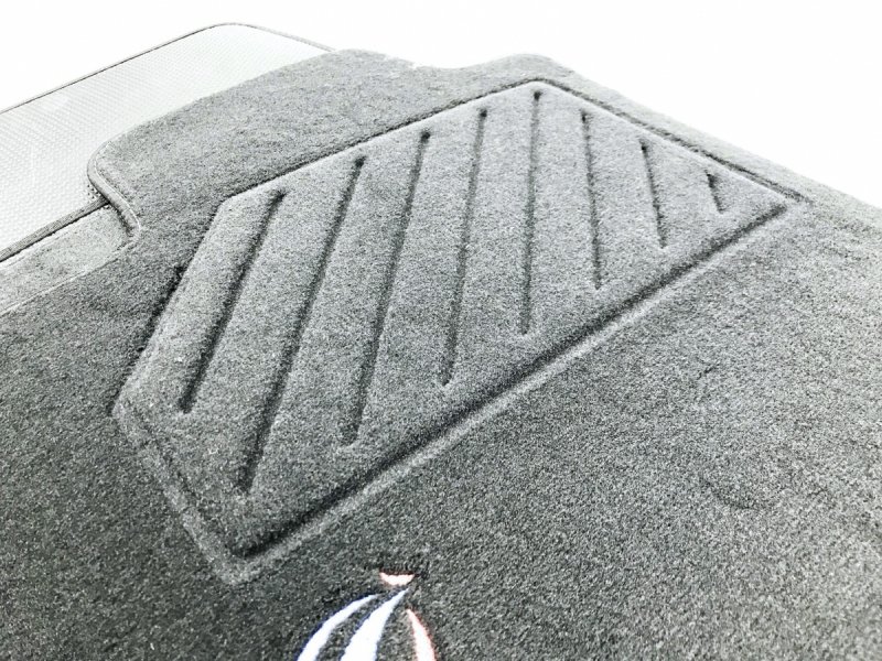 Tapis de sol en veloursTwingo II 2 Renault d’origine ,  7711426642