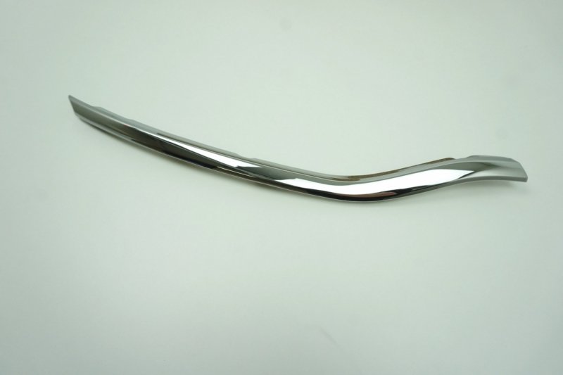 OE d’origine baguette de pare‑chocs chrom droit Renault Talisman , 620743394R