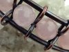 Bransoletka z drutu miedzianego z kulkami różowego agatu - szczegóły