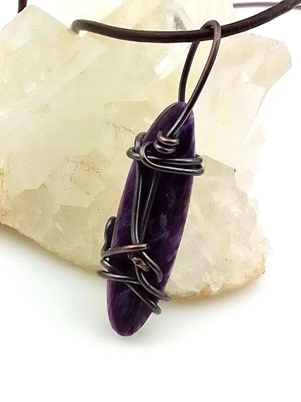 Czaroit - wisiorek miedziany dla pielęgniarki