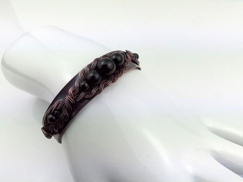 Czarny turmalin - damska bransoletka miedziana, obwód 18 cm - regulowany, waga 21 gram, rękodzieło