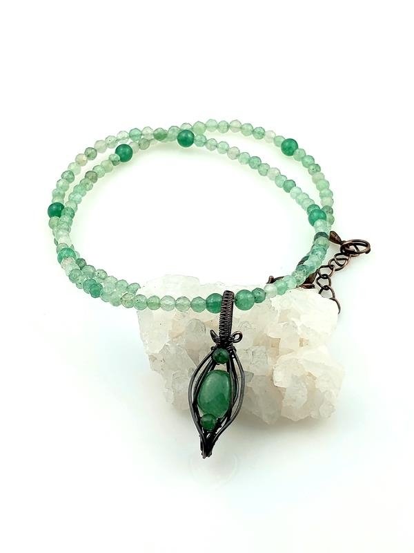 Awenturyn - naszyjnik o długości 42 plus 4.5 cm, wisiorek 3.5x1.2 cm, waga 9.4 grama, miedź, rękodzieło