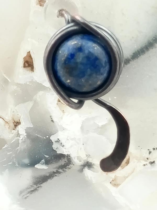 Prezent dla psychologa, pisarza, prawnika - kolczyki miedziane z lapis lazuli