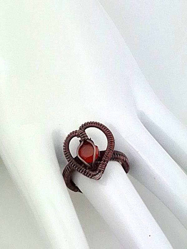 Karneol - pierścionek miedziany 20x17 mm, rozmiar 17 – regulowany, znak Byka, Raka, Lwa, Barana, Panny, Bliźniąt i Skorpiona