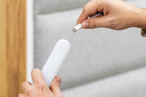 Lampa LED akumulatorowa obrotowa z sensorem ruchu , 5V/1,5W