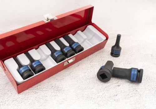 ZESTAW NASADEK UDAROWYCH Z KOŃCÓWKĄ HEX 1/2&quot; 8cz. KRÓTKIE 5 - 19mm, KASETA King Tony