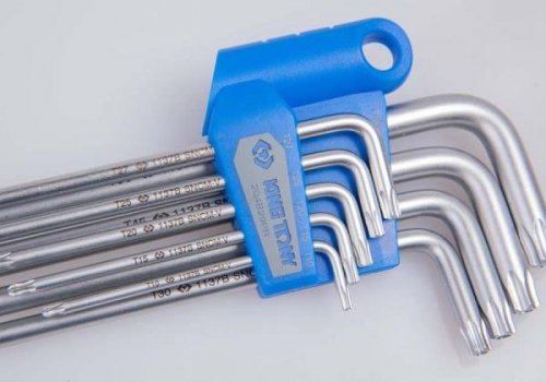 ZESTAW IMBUSÓW 9 szt. ZAOKRĄGLONY TORX EXTRA DŁUGIE T10 - T50, UCHWYT PLAST. BLISTER King Tony