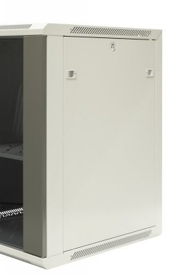 Szafa wisząca niedzielona 19&#039;&#039; 15U, drzwi blacha/szkło, 600×600×770mm szer./gł./wys. (w zestawie: półka stała oraz kom