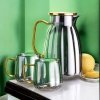 Zestaw- dzbanek 1600ml z falowanymi ściankami z pokrywką + 2 szklanki 350ml- DZ07