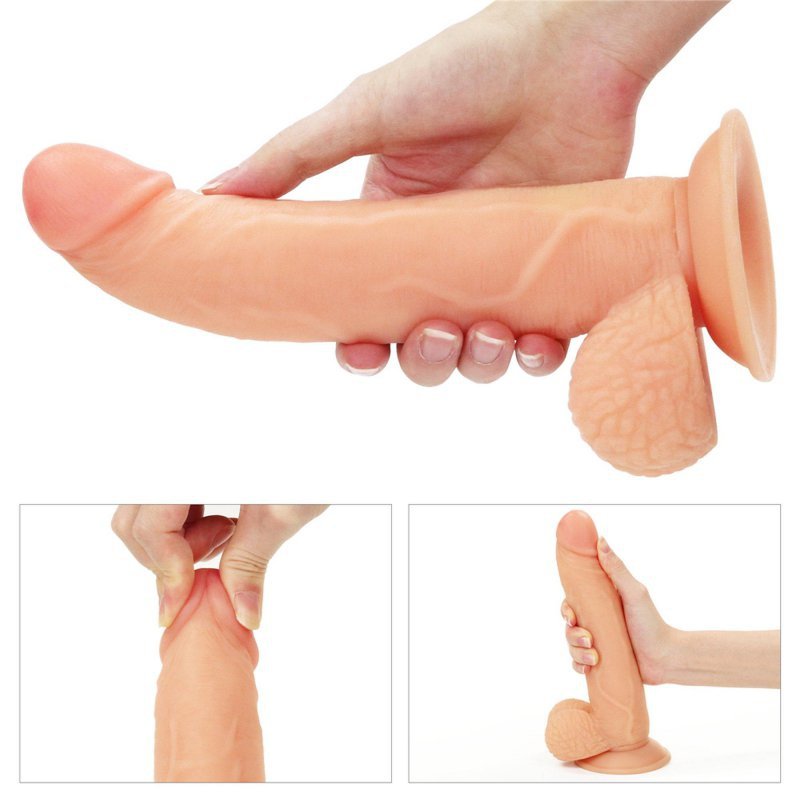 Wibrujące dildo z uprzężą strap-on  21,5 cm