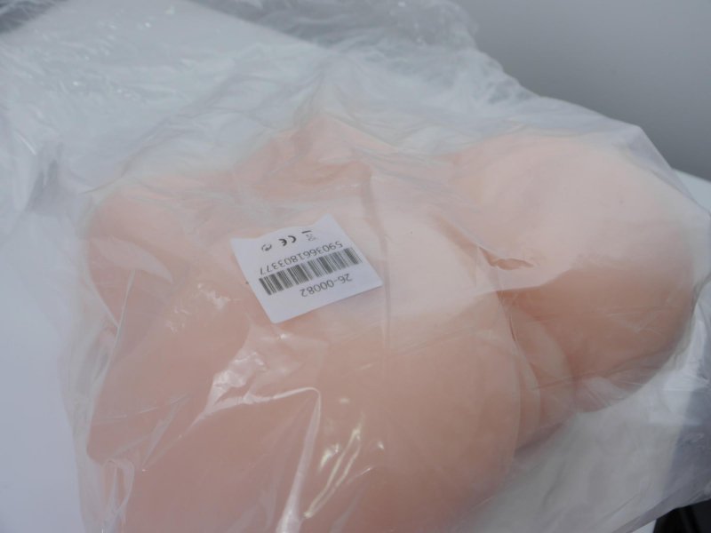 Dupcia z wibracją dwie dziurki XL 3.8kg - jakość II (defekt)