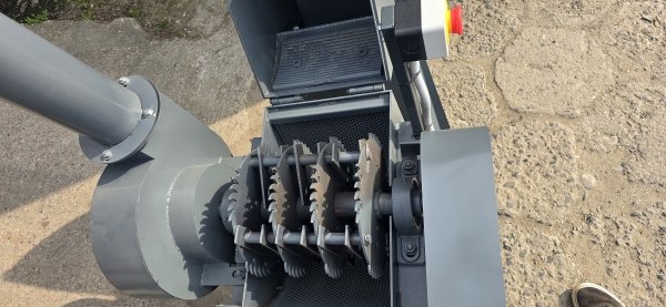 Młyn bijakowy MTM-1100 11kW  