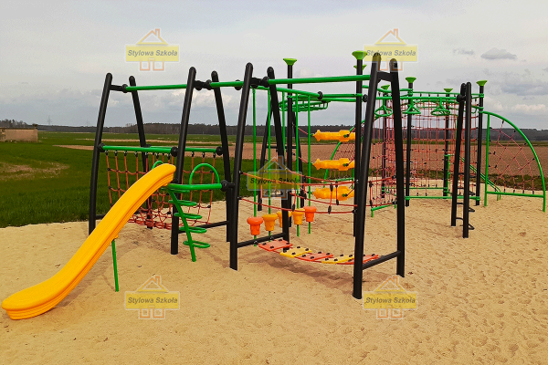 place zabaw sprawnościowy, street workout, sprawnościowy plac zabaw, plac zabaw do ćwiczeń, plac zabaw z drążkami, place zabaw sprawnościowe, drabinki sprawnościowe, street workout place, Plac street