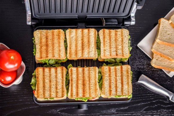 Grill elektryczny kontaktowy Eldom GK170