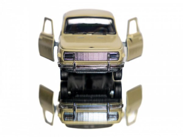 WELLY WARTBURG 353 1:34 SAMOCHÓD KOLEKCJONERSKI