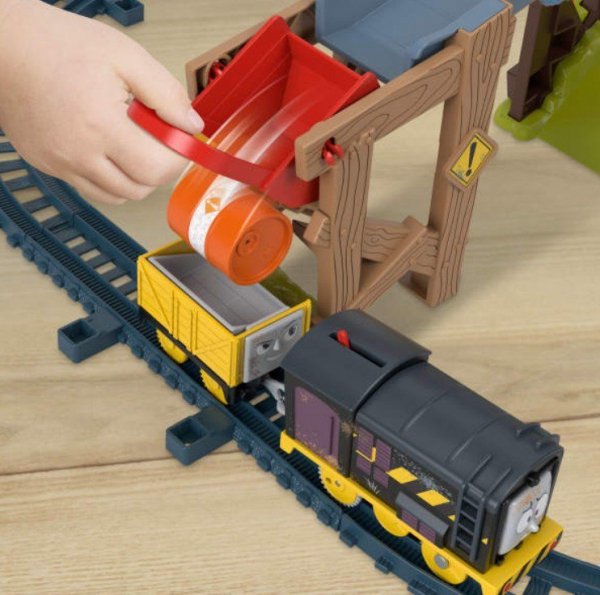 Fisher Price Zestaw Tomek i Przyjaciele Diesel Załadunek na budowie