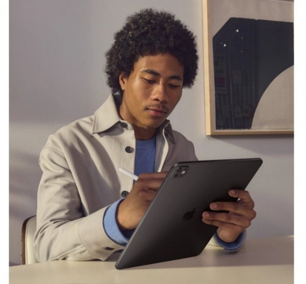 Apple iPad Pro 13-calowy Wi-Fi 2 TB ze szkłem standardowym - Srebrny