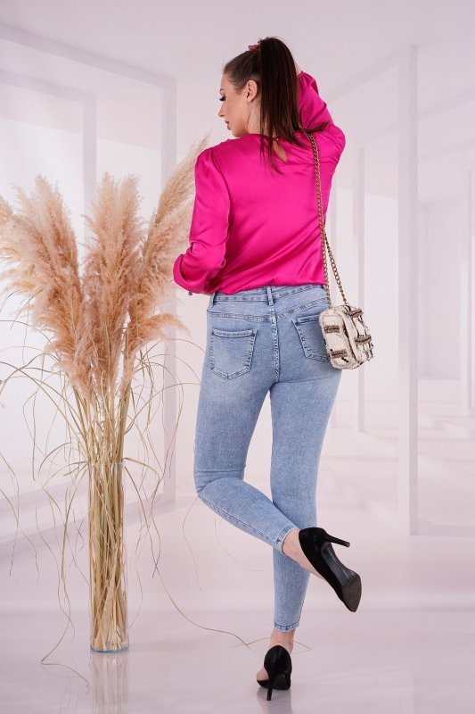 Merribel Ilumina Fuchsia Halenka