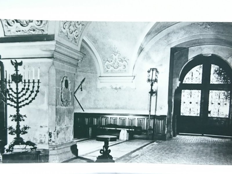 ŁAŃCUT - ZAMEK - MUZEUM - SIEŃ ZAMKOWA