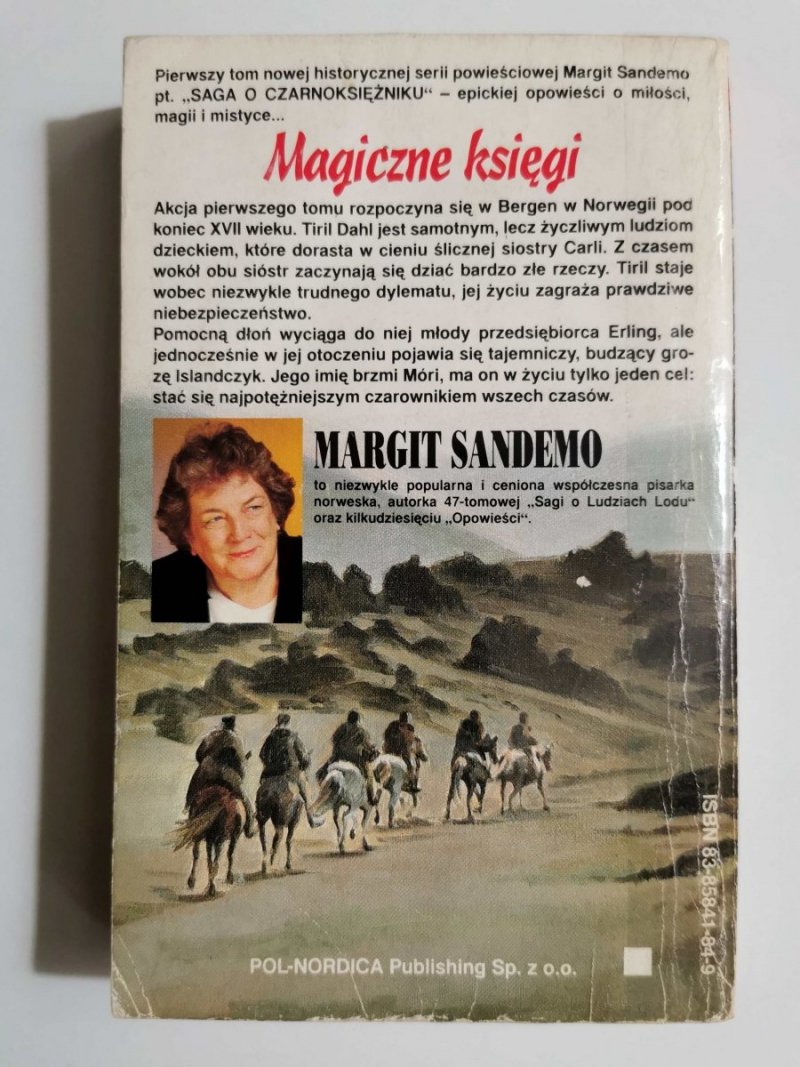 SAGA O CZARNOKSIĘŻNIKU TOM 1 MAGICZNE KSIĘGI - Margit Sandemo 