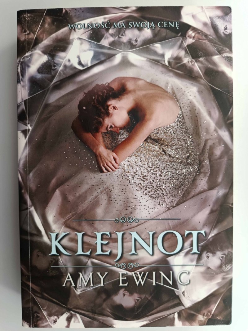 KLEJNOT - Amy Ewing