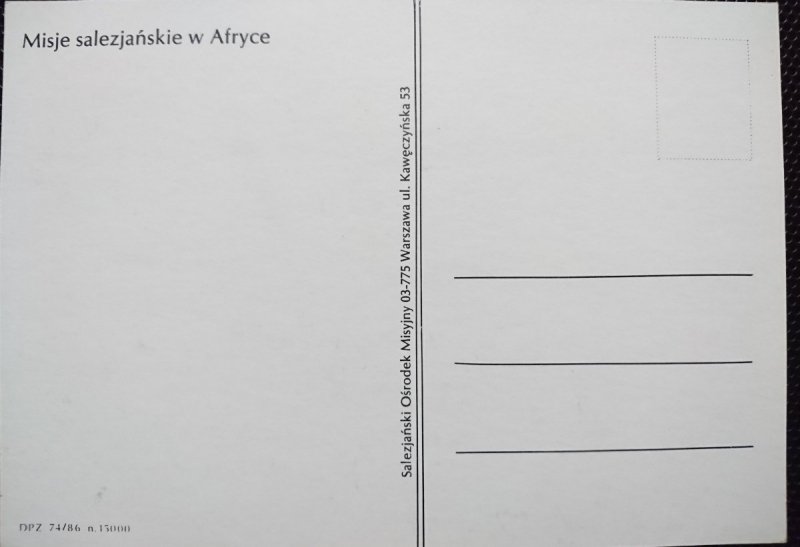 MISJE SALEZJAŃSKIE W AFRYCE. DUŻA GRUPA DZIECI