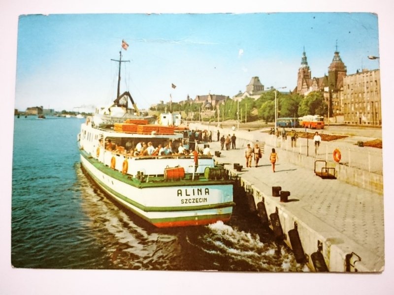 SZCZECIN. STATEK ŻEGLUGI SZCZECIŃSKIEJ ALINA PRZY DWORCU MORSKIM FOT. KAMIŃSKI