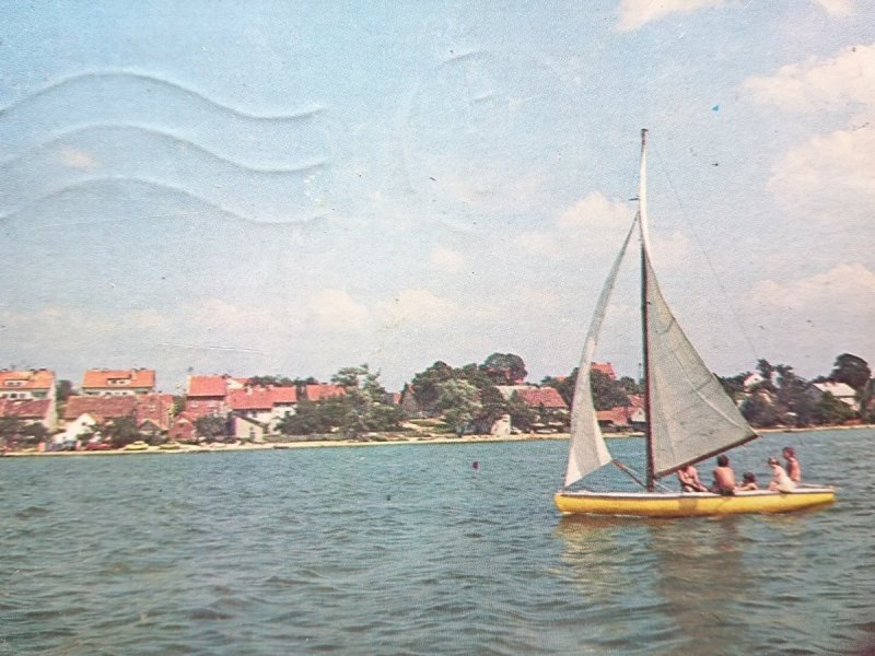 MIKOŁAJKI. WIDOK OD STRONY JEZIORA... FOT KAMIŃSKI