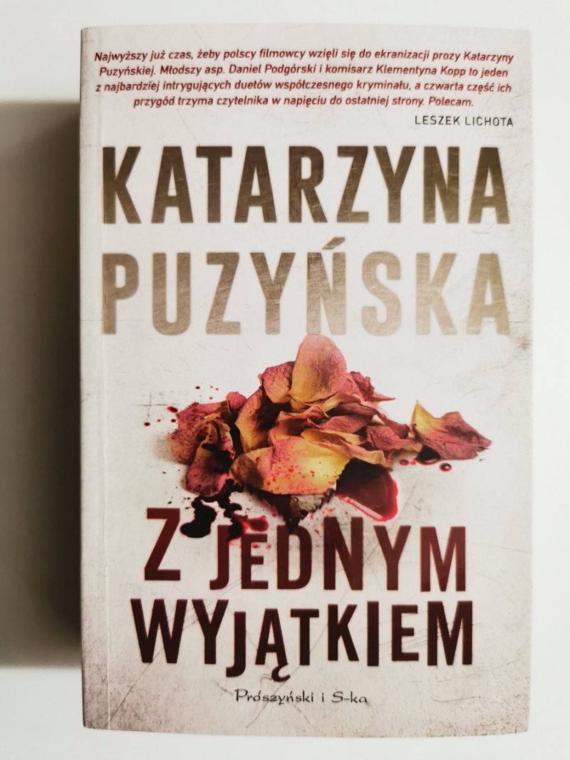Z JEDNYM WYJĄTKIEM - Katarzyna Puzyńska