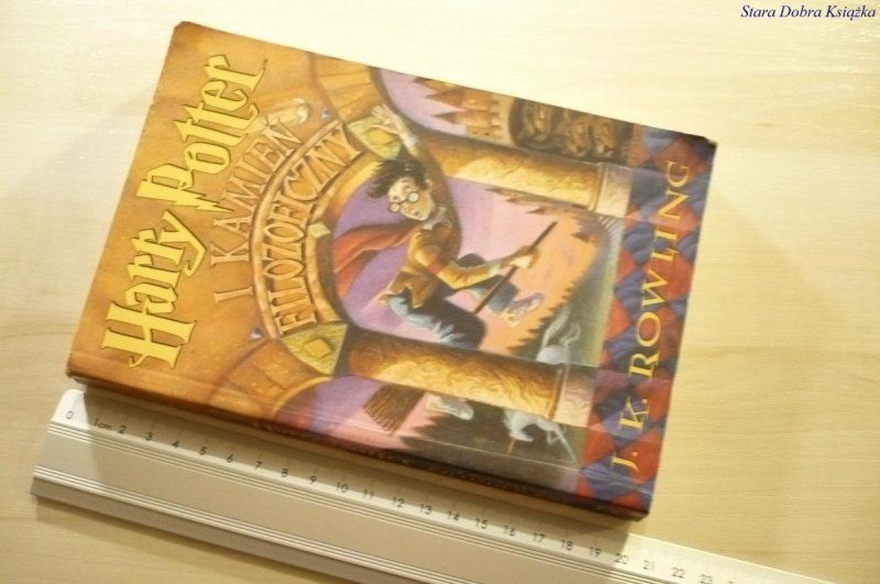 HARRY POTTER I KAMIEŃ FILOZOFICZNY - Rowling 2000
