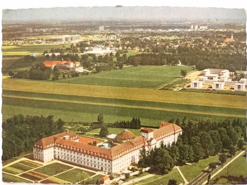 BERCHMANSKOLLEG. PULLACH (ISARTAL)