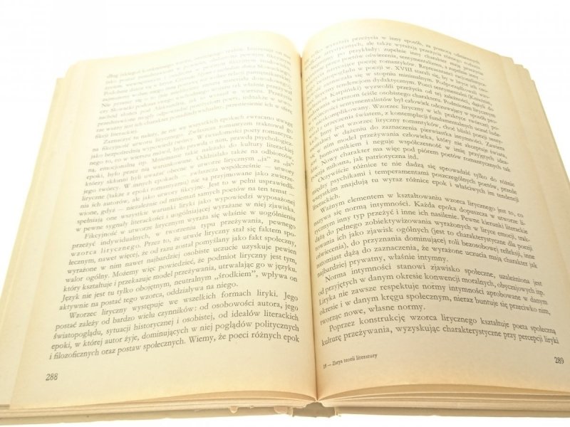ZARYS TEORII LITERATURY - Michał Głowiński 1975