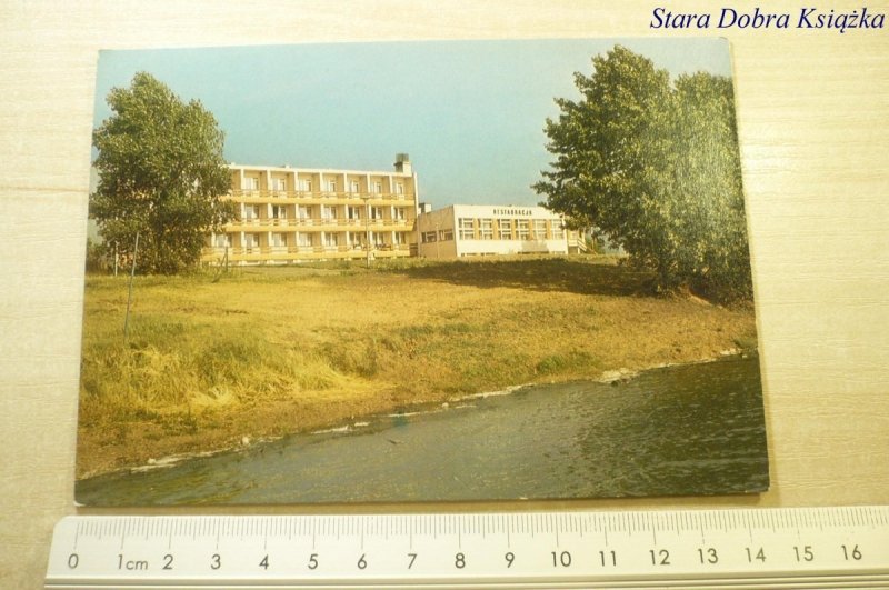 CHARZYKOWY. HOTEL I RESTAURACJA FOT. Z. WDOWIŃSKI