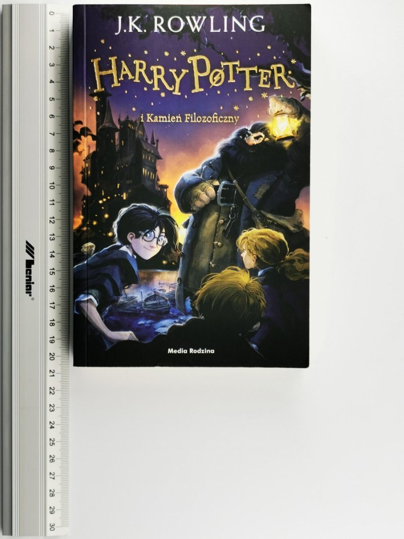 HARRY POTTER I KAMIEŃ FILOZOFICZNY - J. K. Rowling