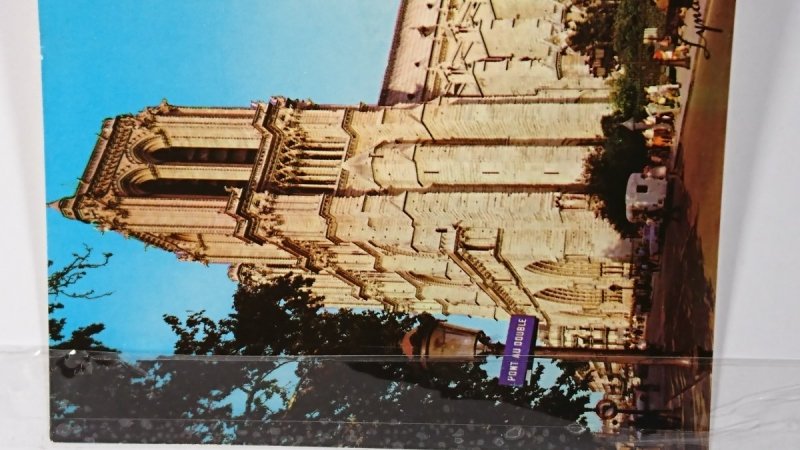 LE PAVRIS DE NOTRE-DAME