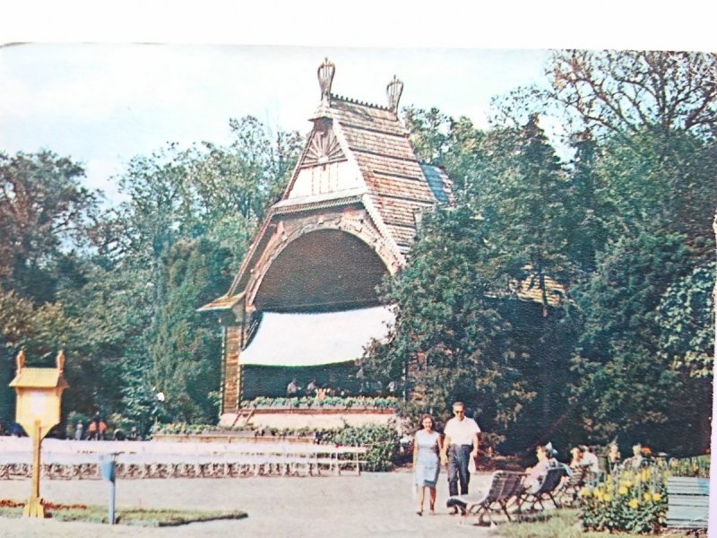 CIECHOCINEK. FRAGMENT PARKU... FOT. E. CZAPLIŃSKI
