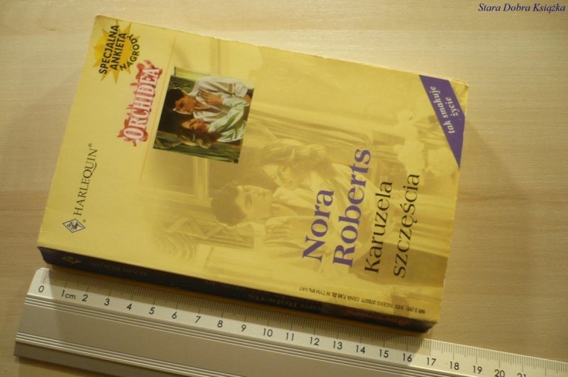 KARUZELA SZCZĘŚCIA - Nora Roberts (2003)
