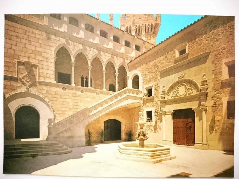 PALMA DE MALLORCA. PUEBLO ESPAŃOL – PLAZA DE SANTA MARIA