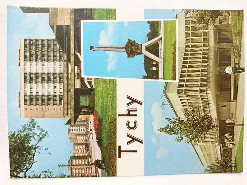 TYCHY. ULICA REWOLUCJI PAŹDZIERNIKOWEJ. POMNIK MATKI WALKI I PRACY FOT. J. CHOJNACKI I INNI