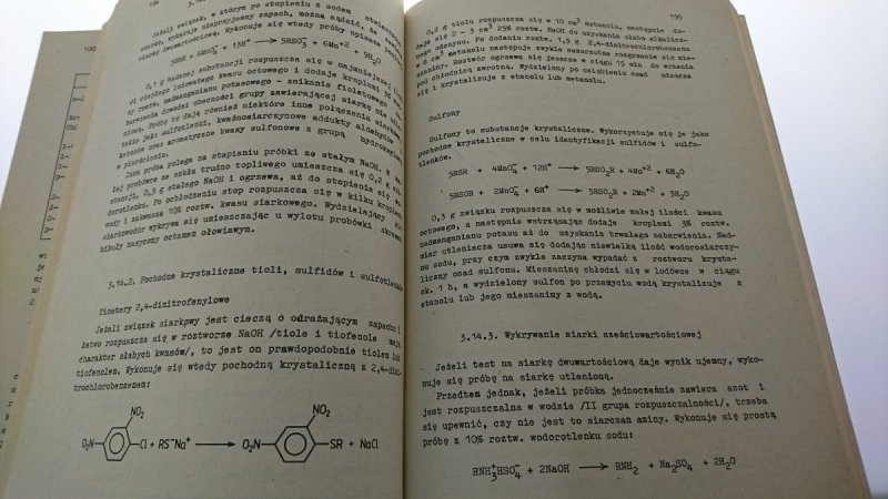 ĆWICZENIA Z ORGANICZNEJ ANALIZY JAKOŚCIOWEJ...1990