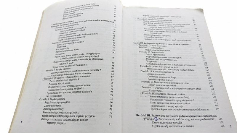 PODRĘCZNIK MIĘDZYNARODOWEGO PRAWA DROGI MORSKIEJ