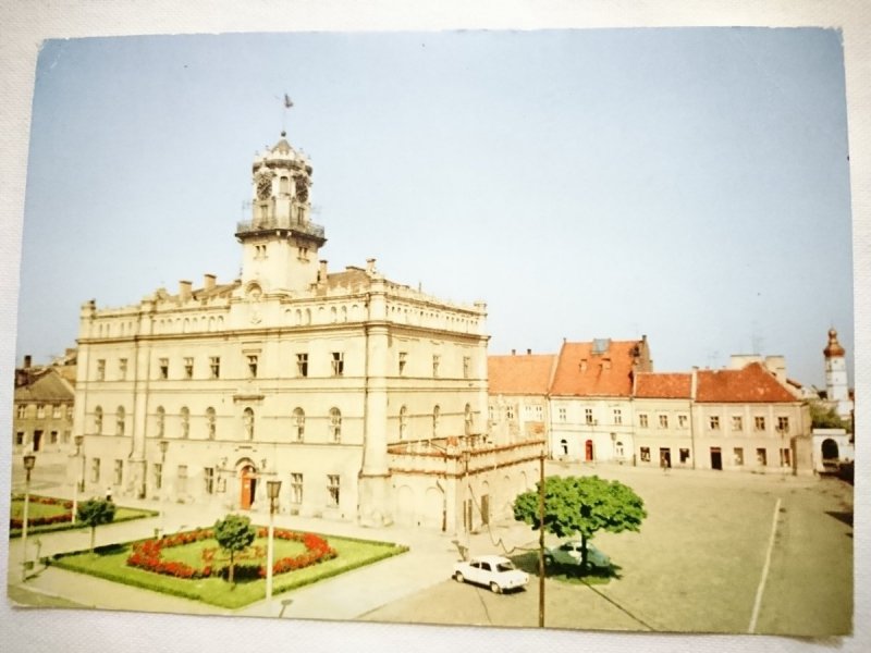 JAROSŁAW. RATUSZ W RYNKU FOT. J. SIUDECKI