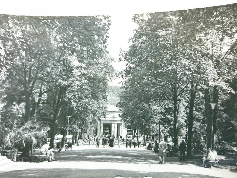 POLANICA ZDRÓJ. PARK FOT. J. KORPAL