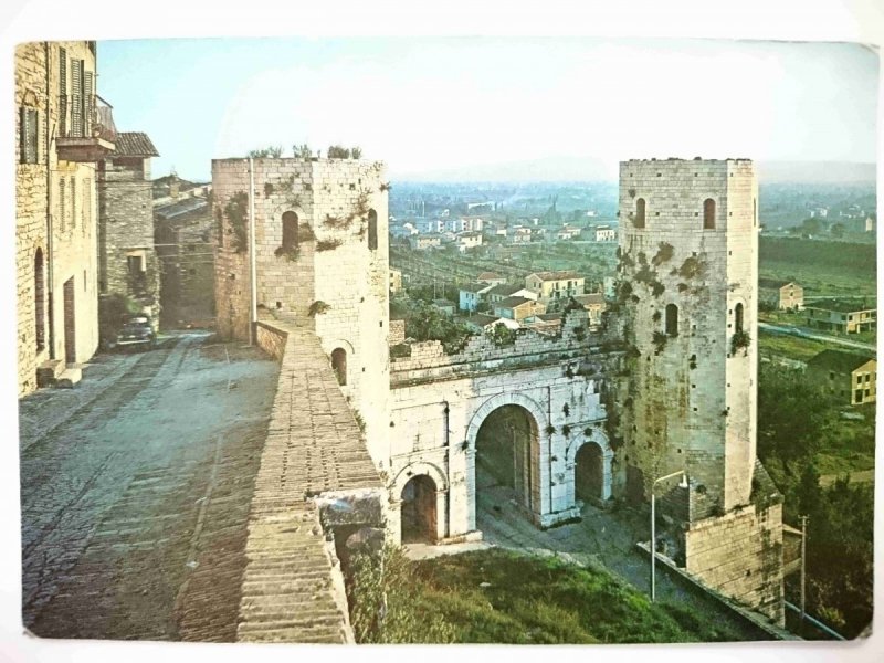 SPELLO (HISPELLUM) PORTA VENERE E TORRI DI PROPERZIO