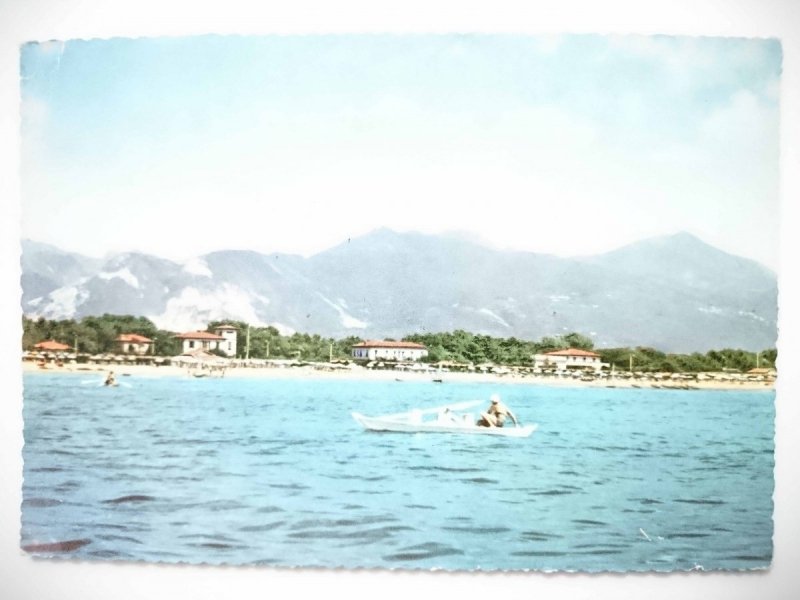 FORTE DEI MARMI. MARE E MONTI