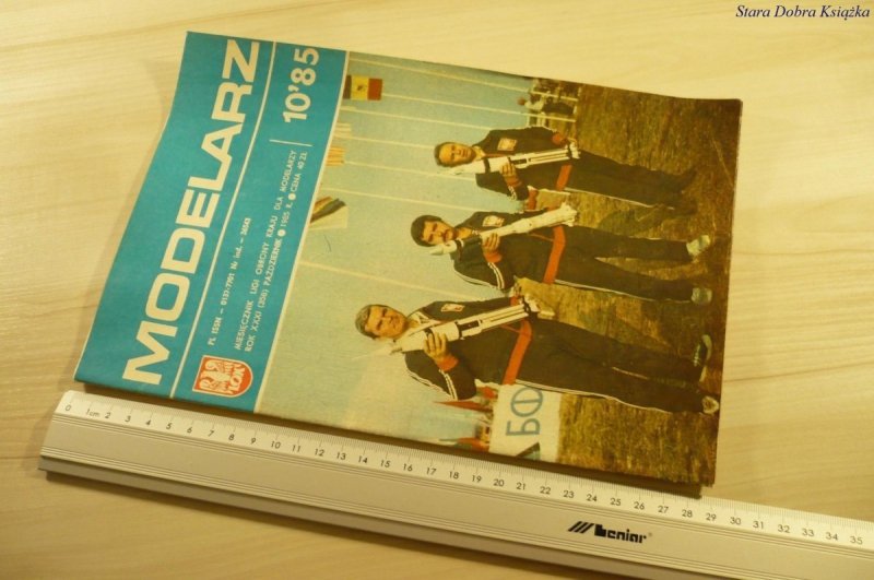 MODELARZ 10'85 (358)