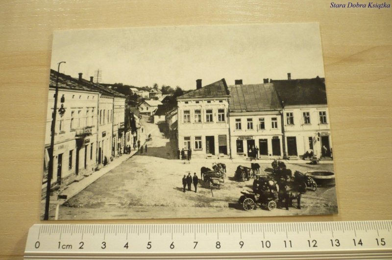 GRYBÓW W OKRESIE MIĘDZYWOJENNYM. WIDOK NA ULICĘ