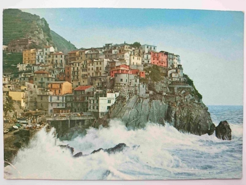 LE CINQUE TERRE – MANAROLA. MAREGGIATA